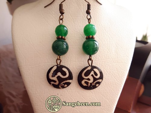 گوشواره یشم